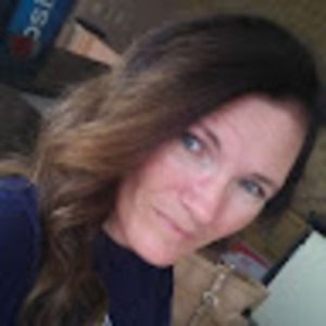 Meet your Posher, Holley